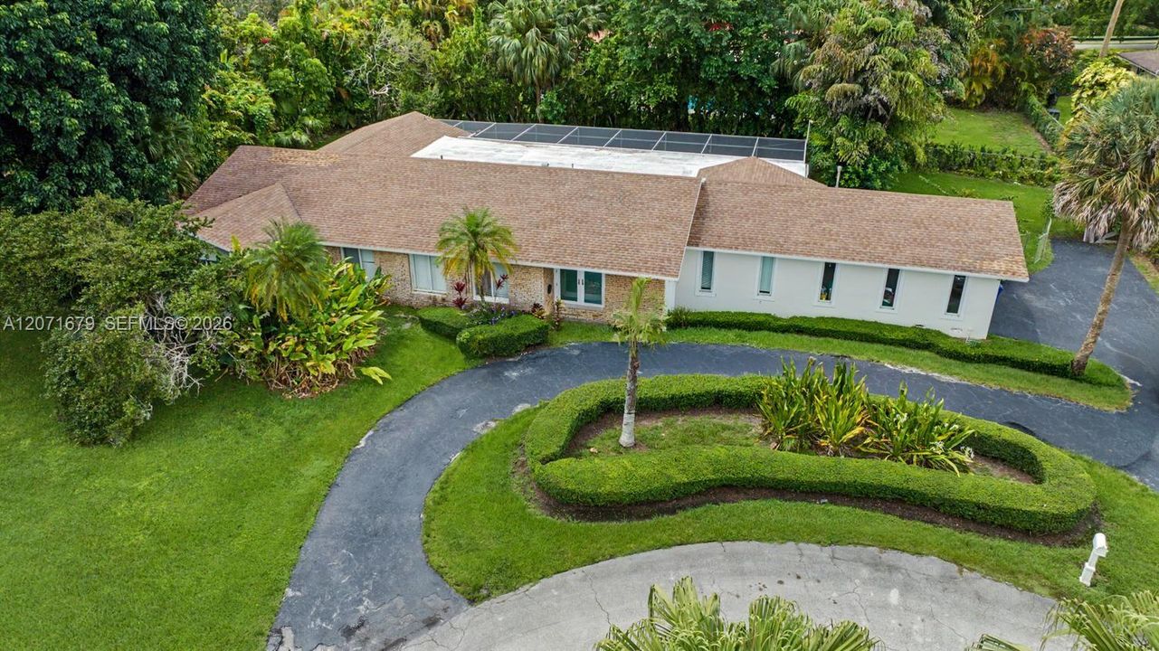 For Rent: $8,000 (4 beds, 2 baths, 2723 Square Feet)
