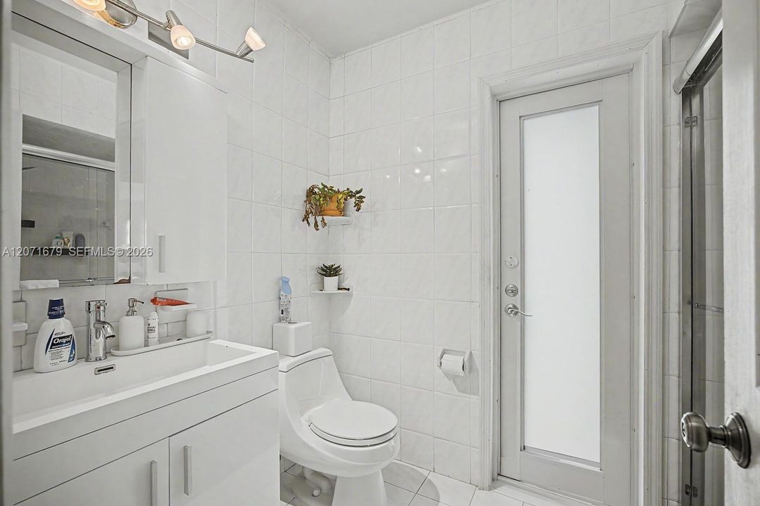 For Rent: $8,000 (4 beds, 2 baths, 2723 Square Feet)