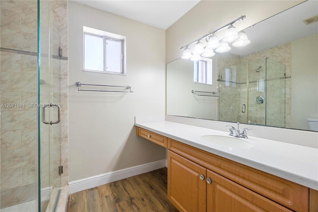 For Rent: $2,950 (3 beds, 2 baths, 1692 Square Feet)