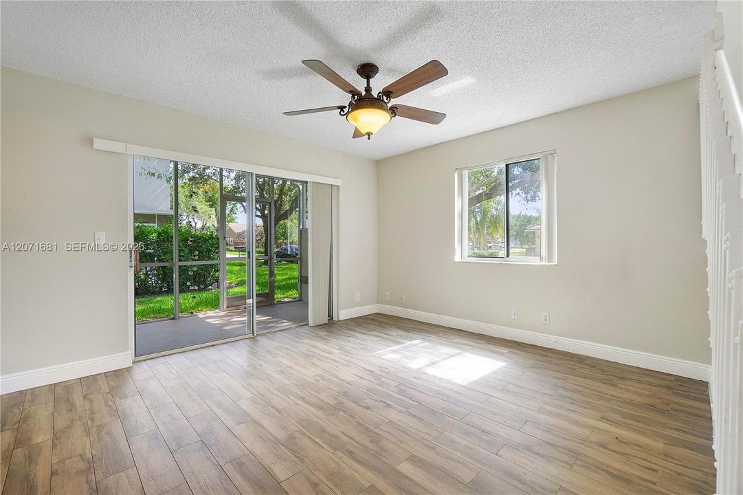 For Rent: $2,950 (3 beds, 2 baths, 1692 Square Feet)