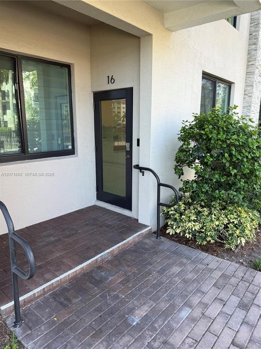 For Sale: $539,000 (2 beds, 2 baths, 1312 Square Feet)
