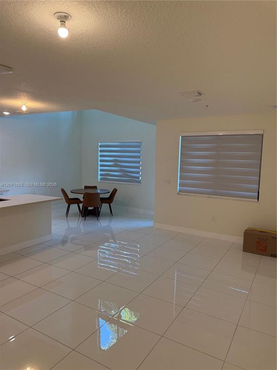 For Sale: $539,000 (2 beds, 2 baths, 1312 Square Feet)