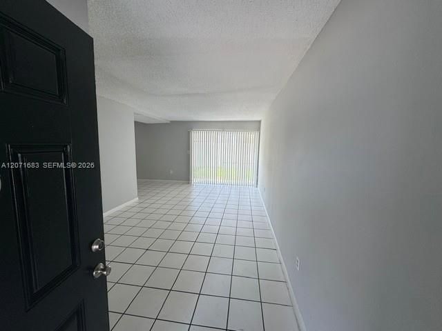 For Rent: $1,363 (1 beds, 1 baths, 756 Square Feet)