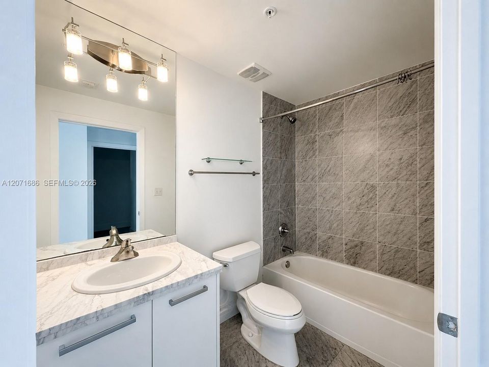 For Rent: $5,500 (3 beds, 2 baths, 1515 Square Feet)