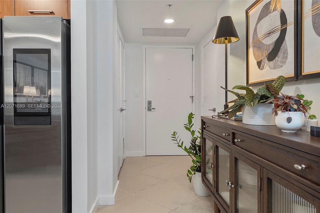 For Sale: $449,900 (2 beds, 2 baths, 1150 Square Feet)