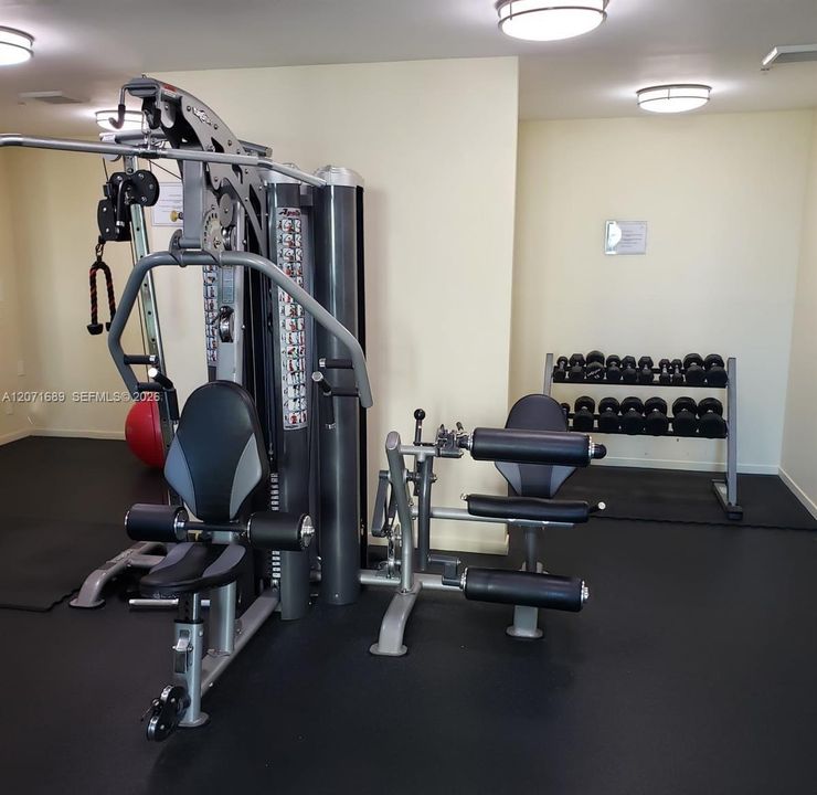 For Sale: $449,900 (2 beds, 2 baths, 1150 Square Feet)