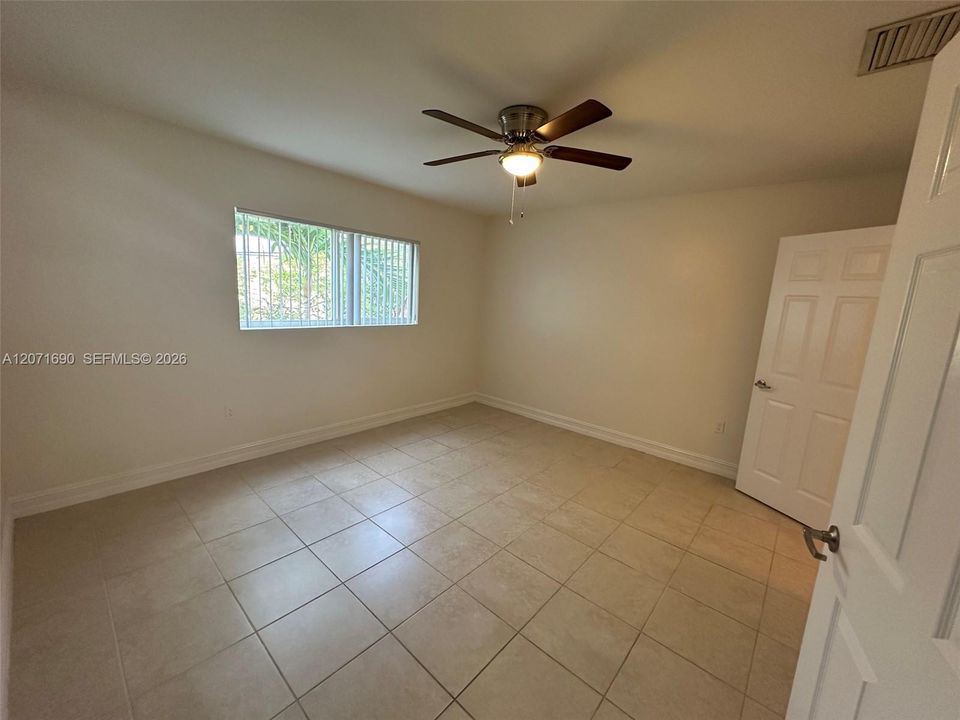 For Rent: $2,800 (3 beds, 2 baths, 1435 Square Feet)