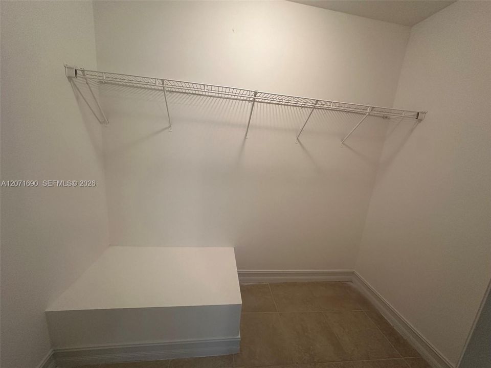 For Rent: $2,800 (3 beds, 2 baths, 1435 Square Feet)