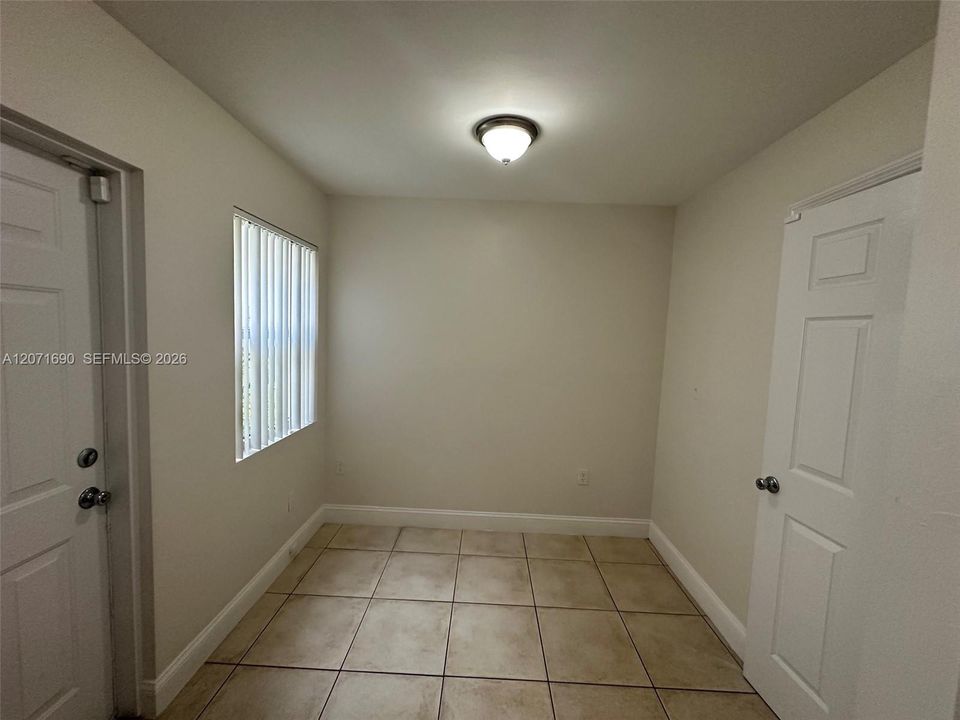 For Rent: $2,800 (3 beds, 2 baths, 1435 Square Feet)