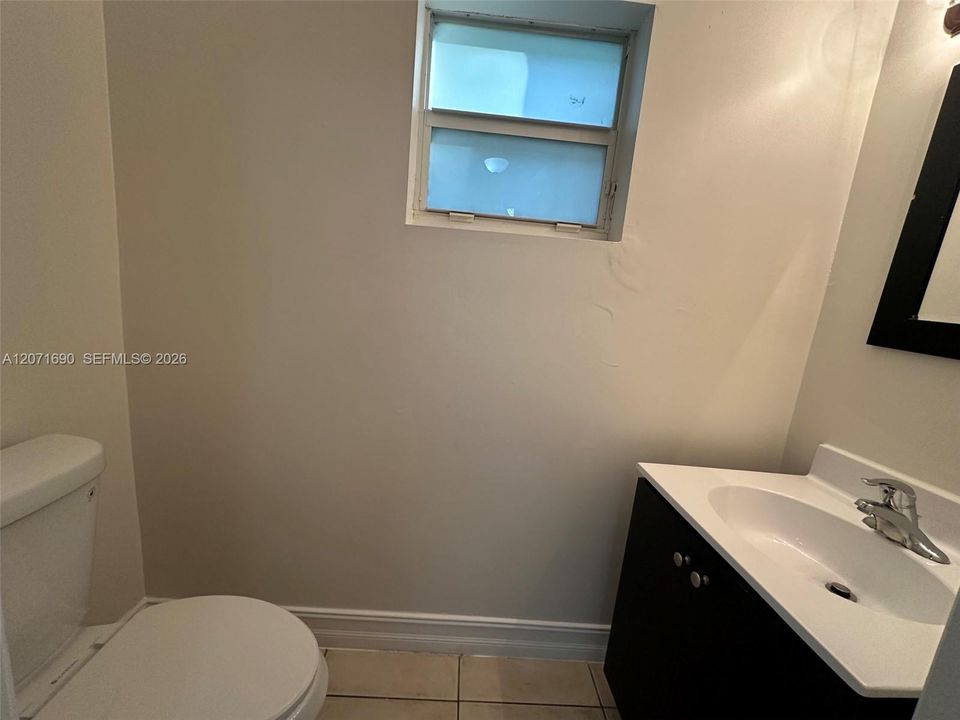 For Rent: $2,800 (3 beds, 2 baths, 1435 Square Feet)