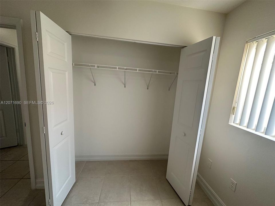 For Rent: $2,800 (3 beds, 2 baths, 1435 Square Feet)