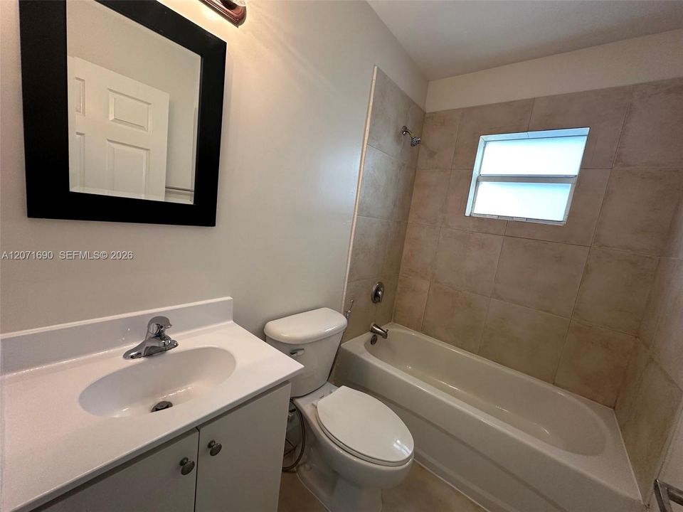For Rent: $2,800 (3 beds, 2 baths, 1435 Square Feet)