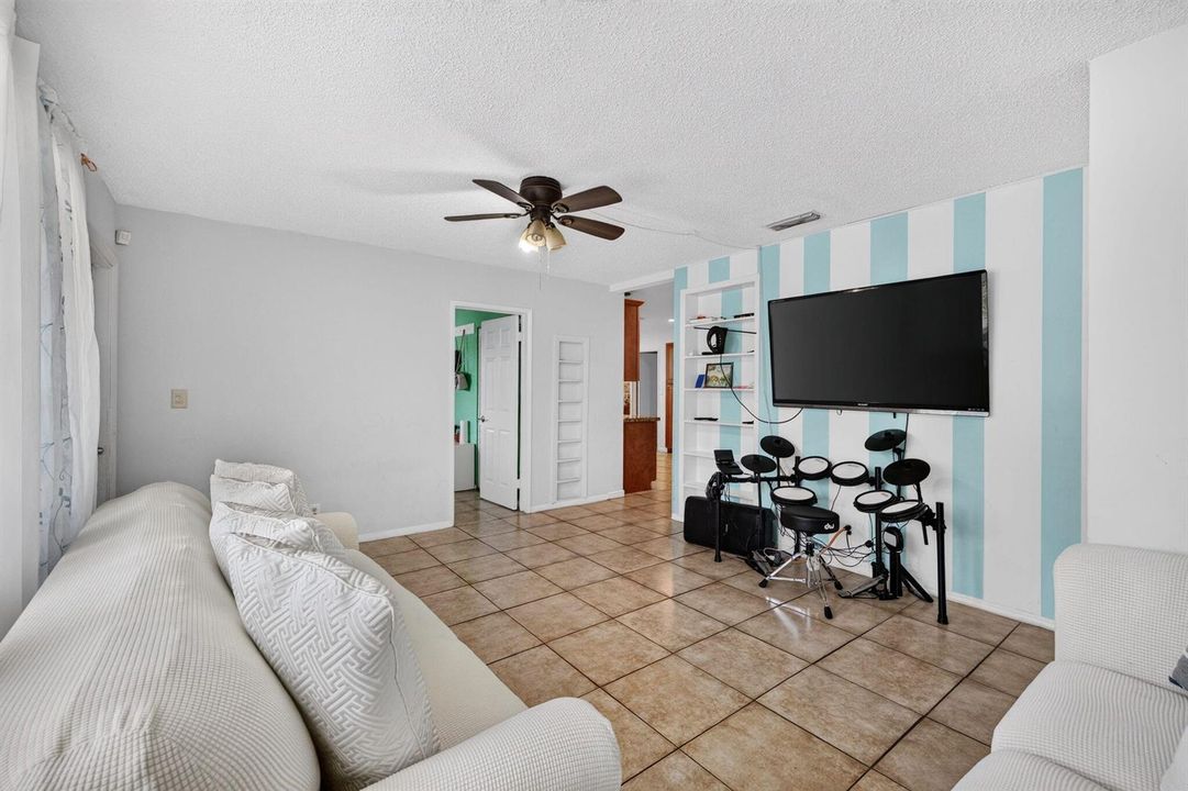 8-web-or-mls-699A9586
