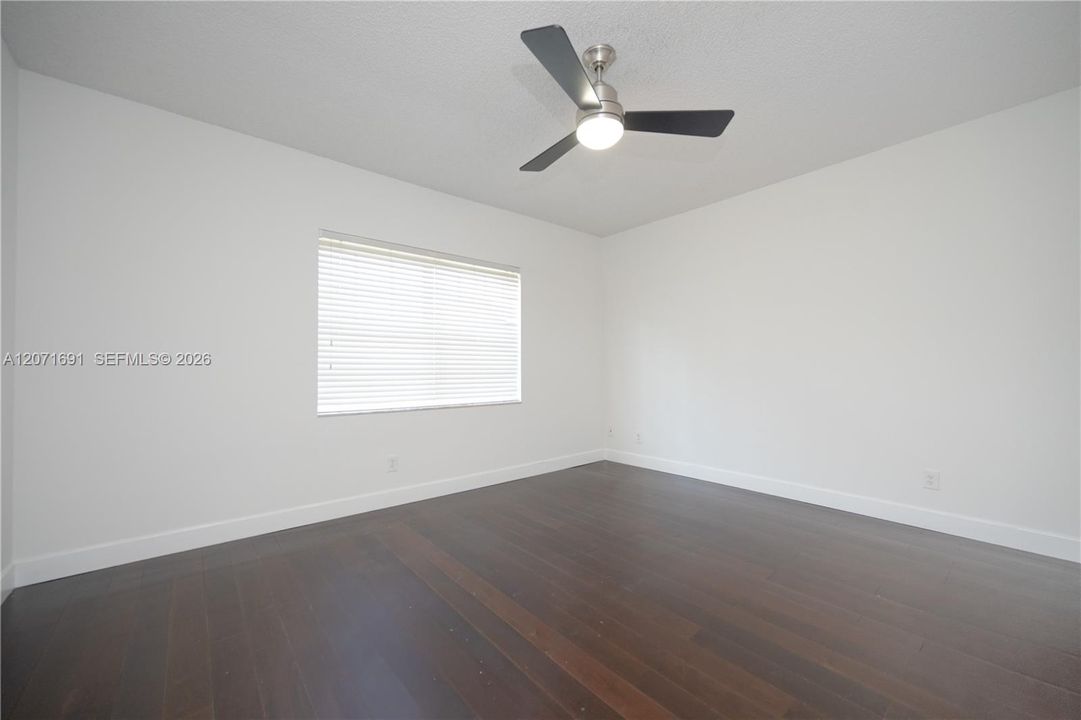 For Rent: $3,350 (3 beds, 2 baths, 1681 Square Feet)