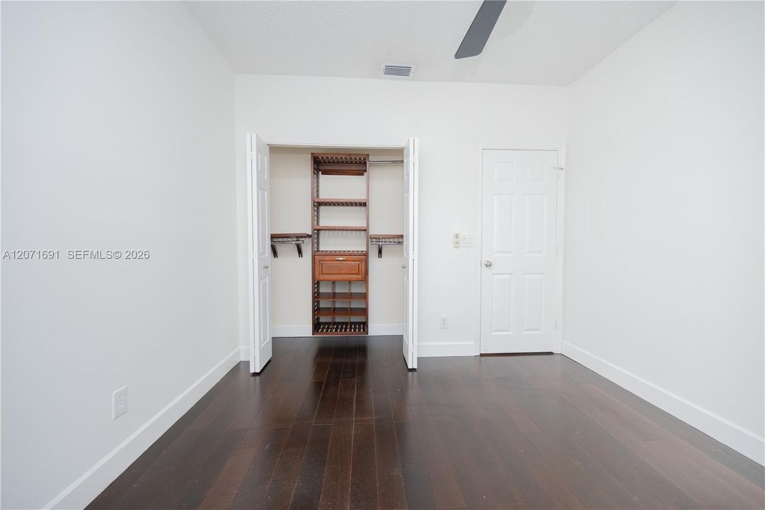 For Rent: $3,350 (3 beds, 2 baths, 1681 Square Feet)