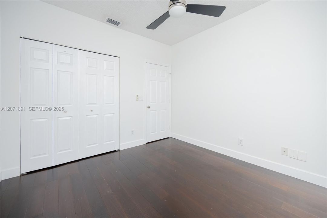 For Rent: $3,350 (3 beds, 2 baths, 1681 Square Feet)