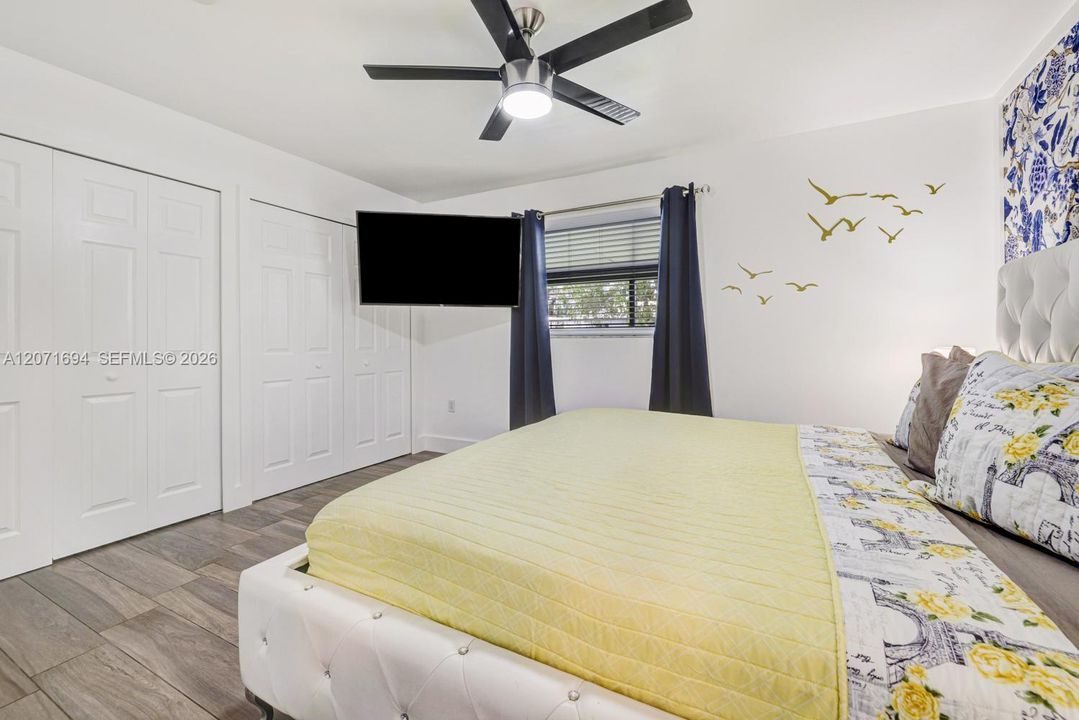 For Rent: $3,500 (3 beds, 2 baths, 1317 Square Feet)