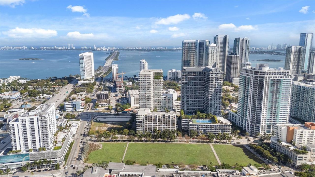 : $1,995,000 (2 camas, 2 baños, 2178 Pies cuadrados)