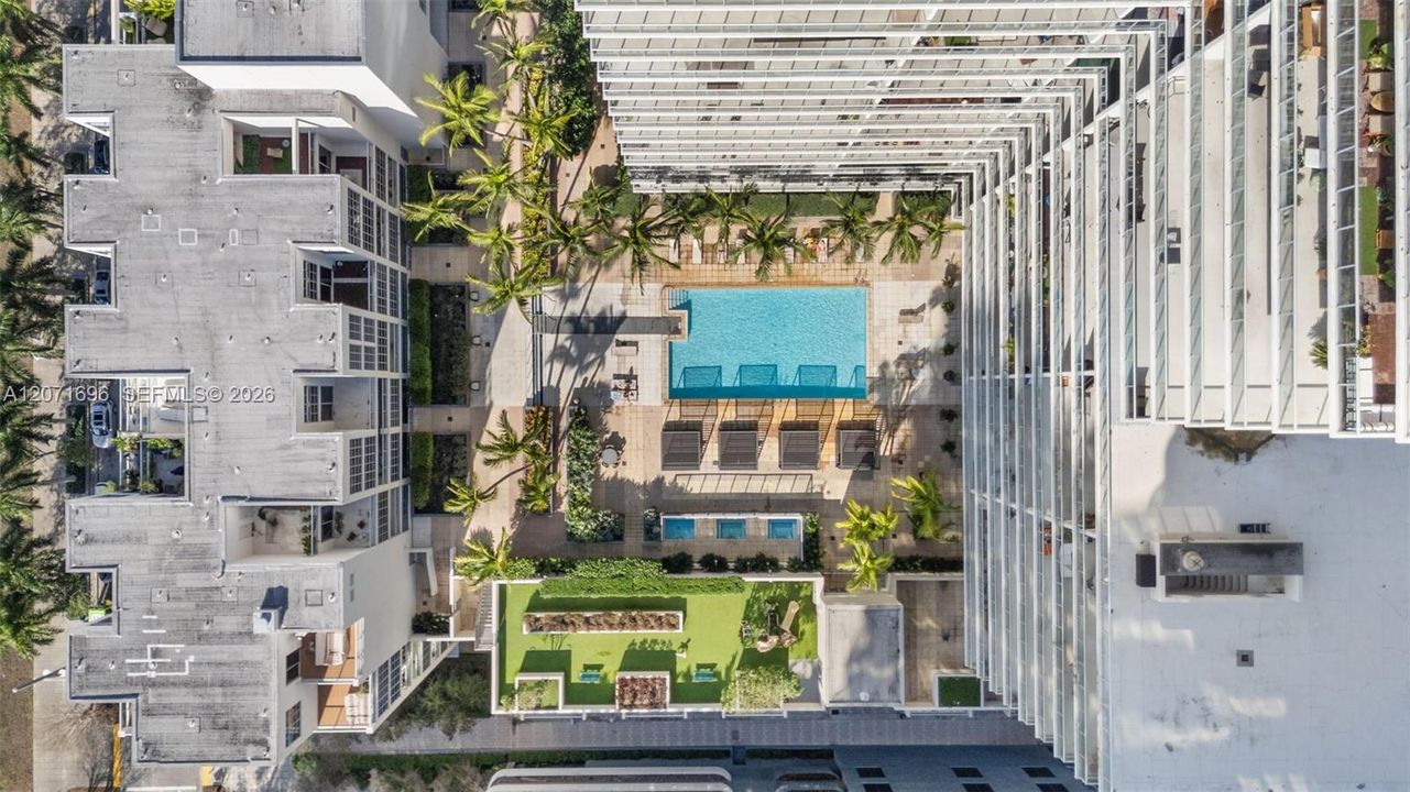 : $1,995,000 (2 camas, 2 baños, 2178 Pies cuadrados)