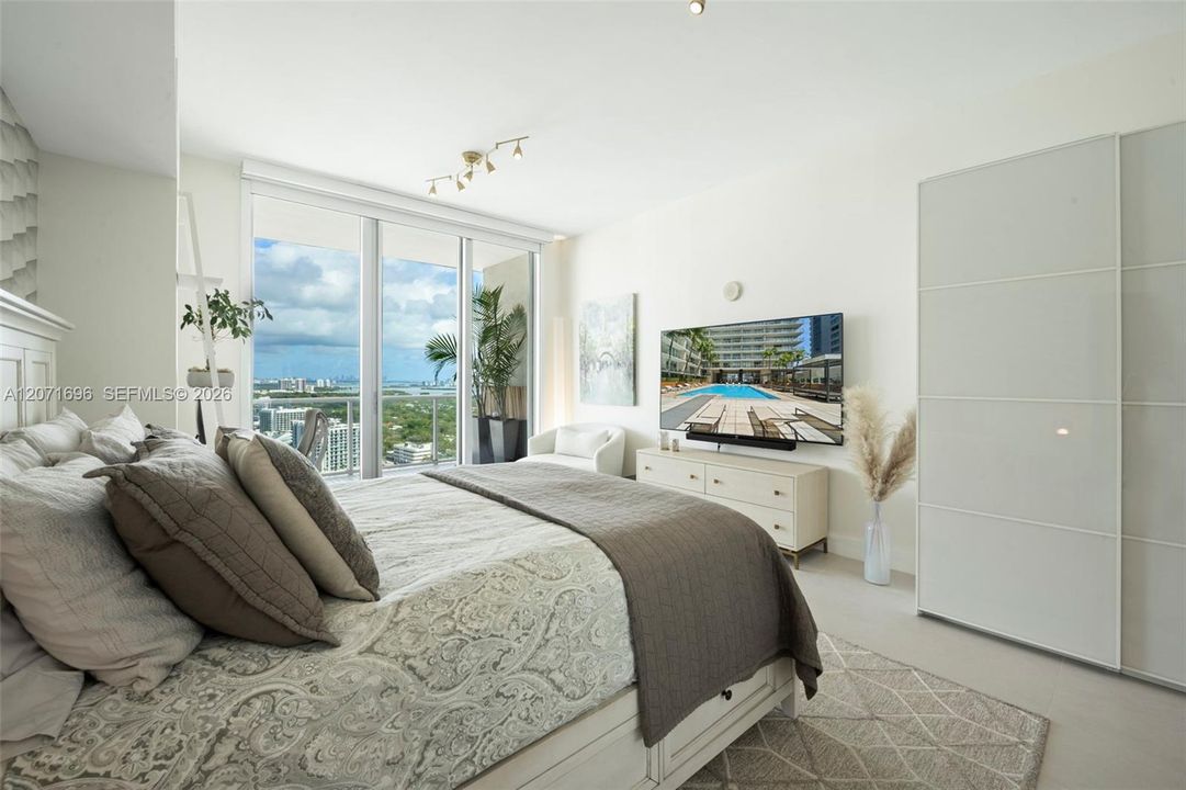 : $1,995,000 (2 camas, 2 baños, 2178 Pies cuadrados)