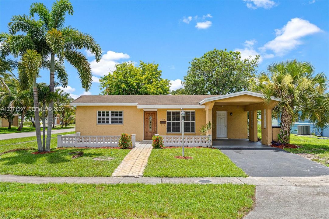 For Sale: $372,000 (3 beds, 1 baths, 1599 Square Feet)