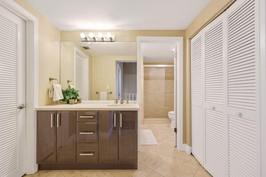 800 Greensward Court - 51.jpg-SMALL