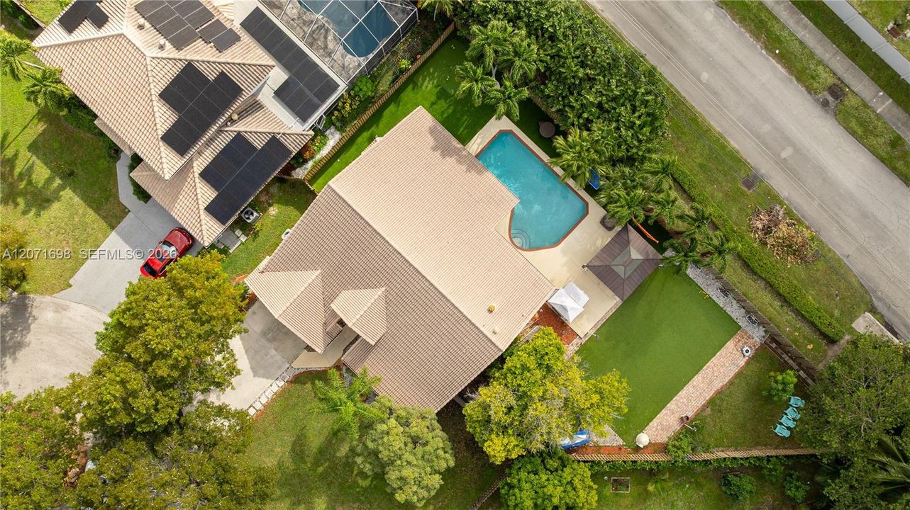 For Rent: $5,400 (3 beds, 2 baths, 1973 Square Feet)