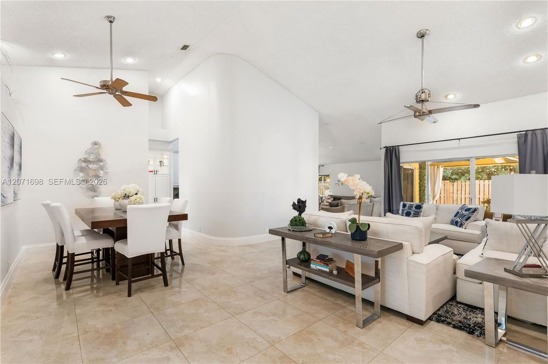 For Rent: $5,400 (3 beds, 2 baths, 1973 Square Feet)