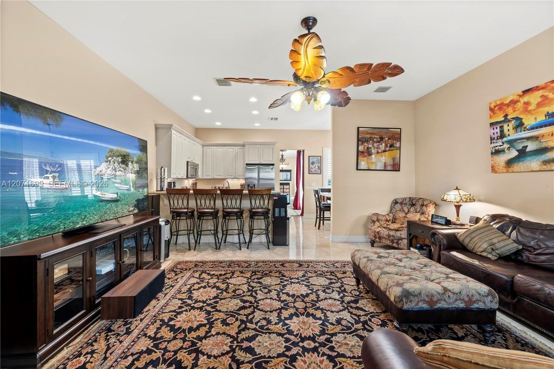 For Sale: $905,000 (3 beds, 2 baths, 2675 Square Feet)
