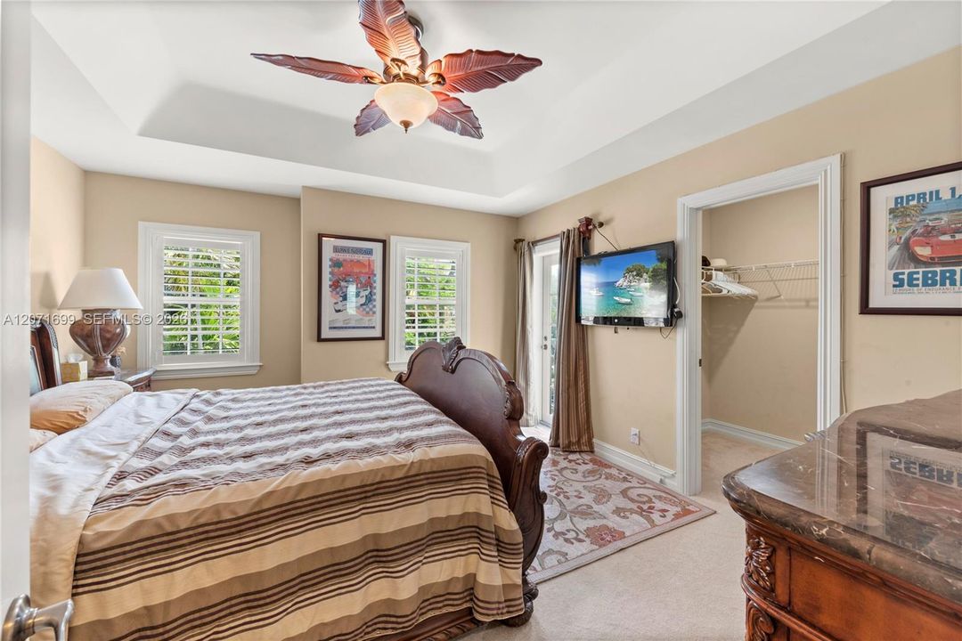 For Sale: $905,000 (3 beds, 2 baths, 2675 Square Feet)