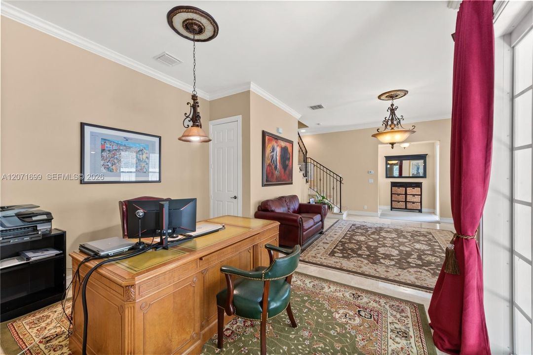 For Sale: $905,000 (3 beds, 2 baths, 2675 Square Feet)