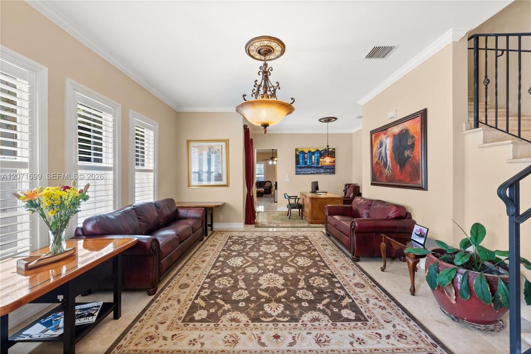 For Sale: $905,000 (3 beds, 2 baths, 2675 Square Feet)