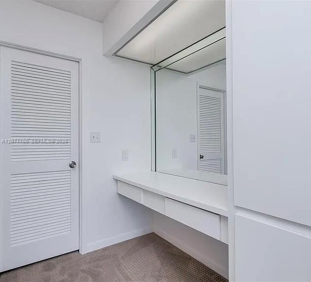 For Rent: $2,900 (2 beds, 2 baths, 1280 Square Feet)