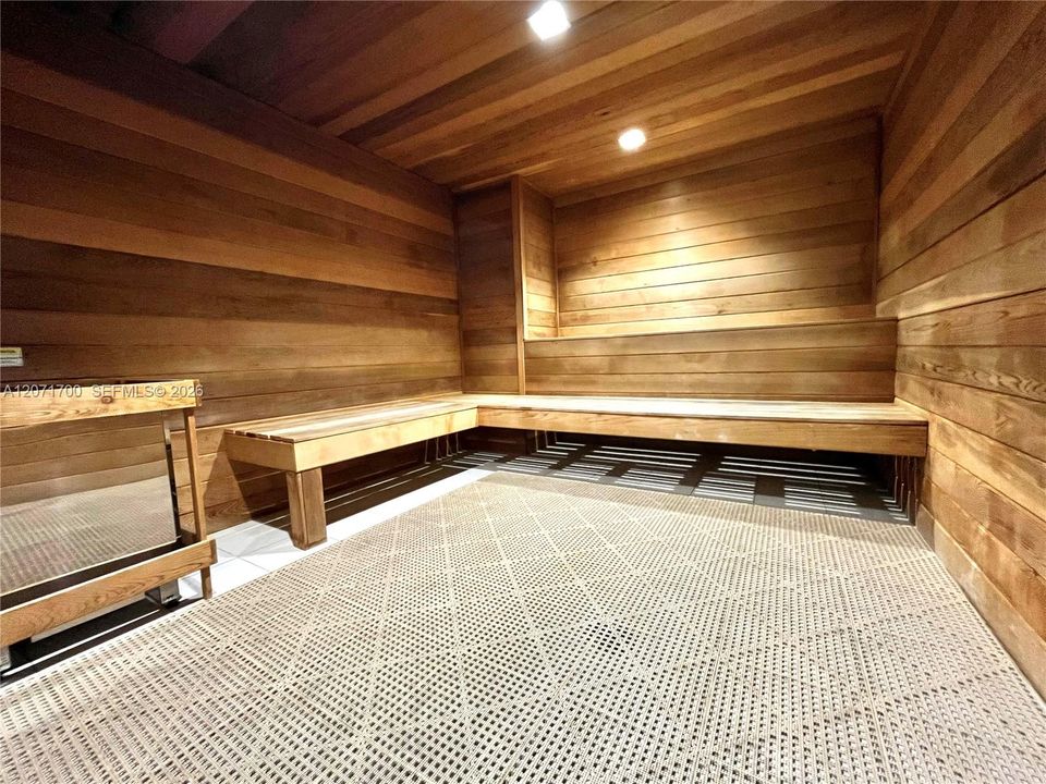 For Rent: $2,900 (2 beds, 2 baths, 1280 Square Feet)