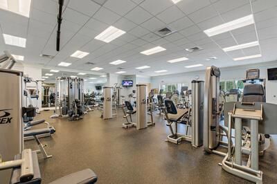 fitness with sauna and steam room