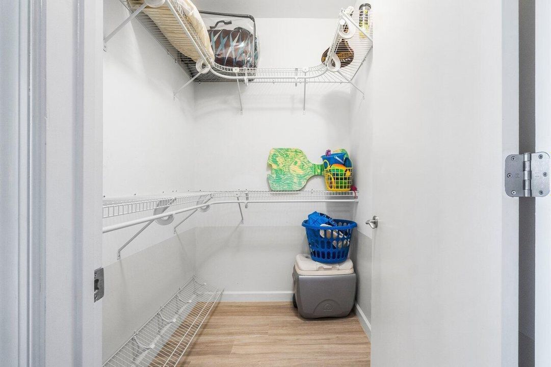 walk in closet in bedroom #2