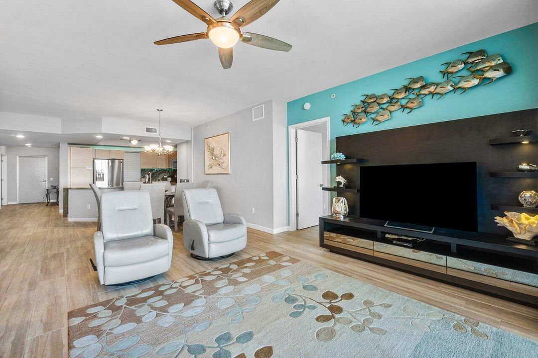 living /dining area