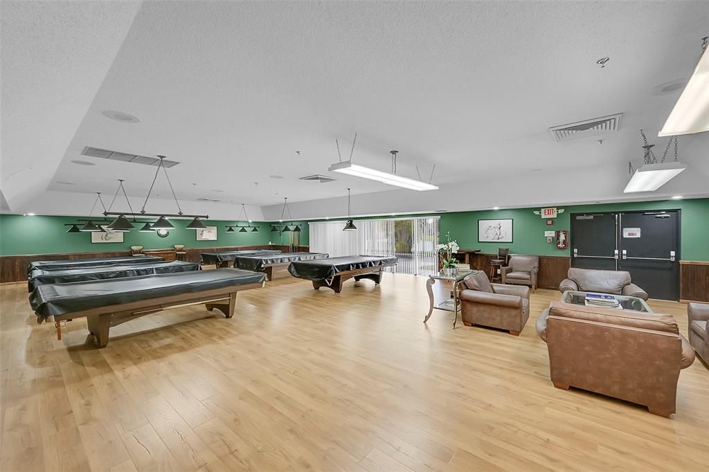 BILLARD ROOM