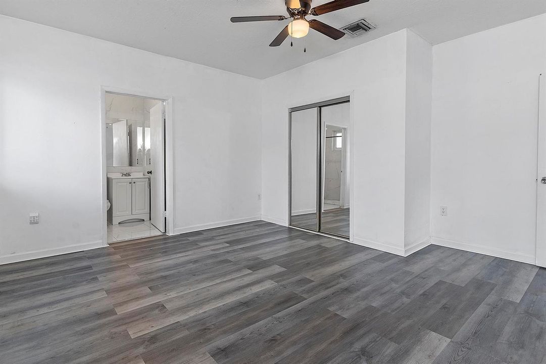 16025 NW 20TH AVE MIAMI GARDENS, FL 3305