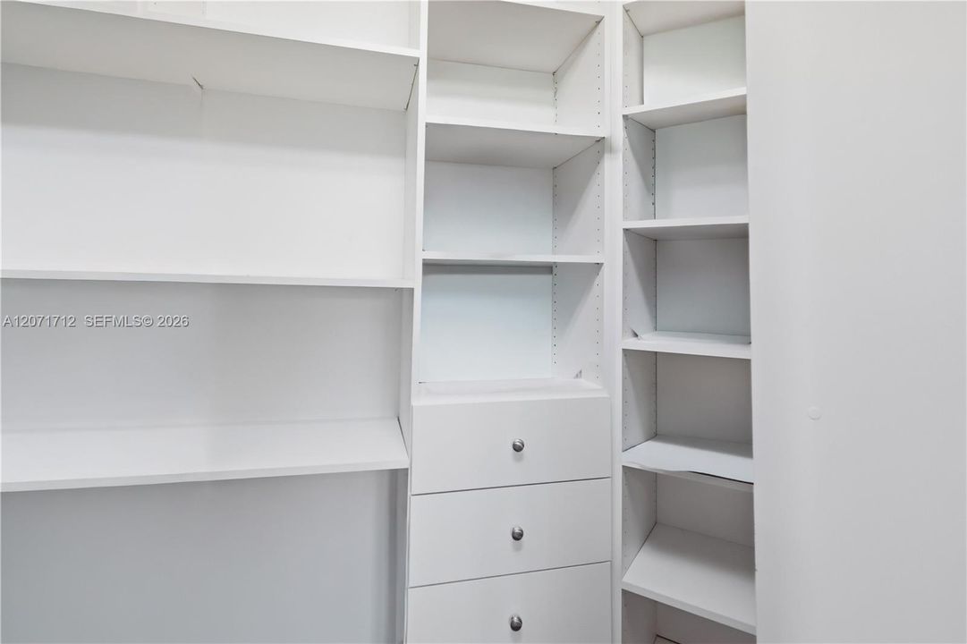 На продажу: $1,569,000 (5 спален, 4 ванн, 3397 Квадратных фут)