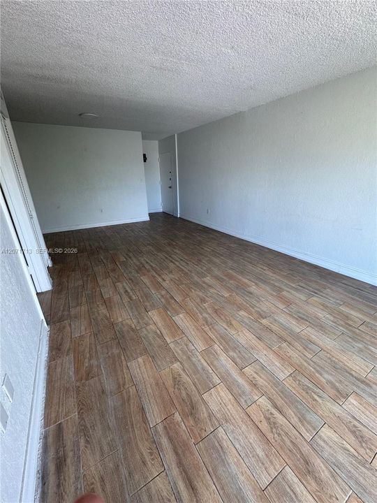 For Rent: $1,890 (1 beds, 1 baths, 658 Square Feet)