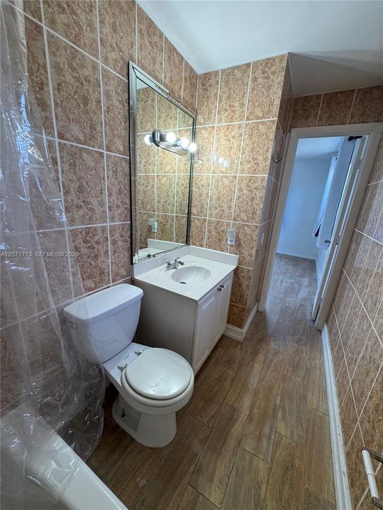 For Rent: $1,890 (1 beds, 1 baths, 658 Square Feet)