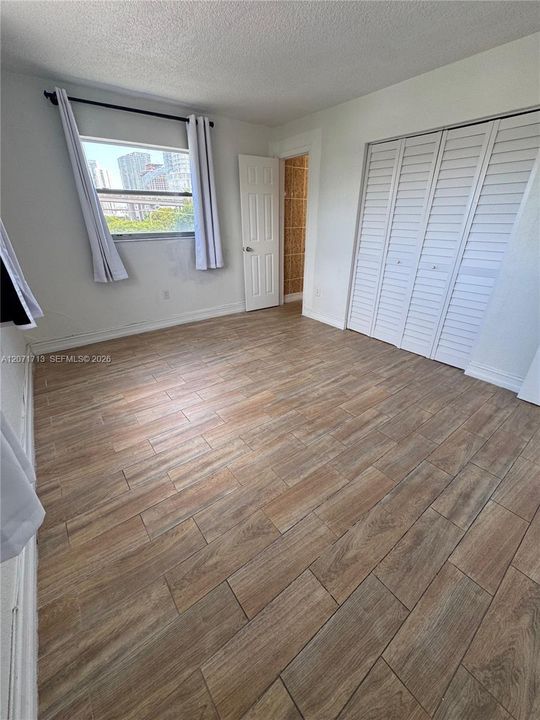 For Rent: $1,890 (1 beds, 1 baths, 658 Square Feet)