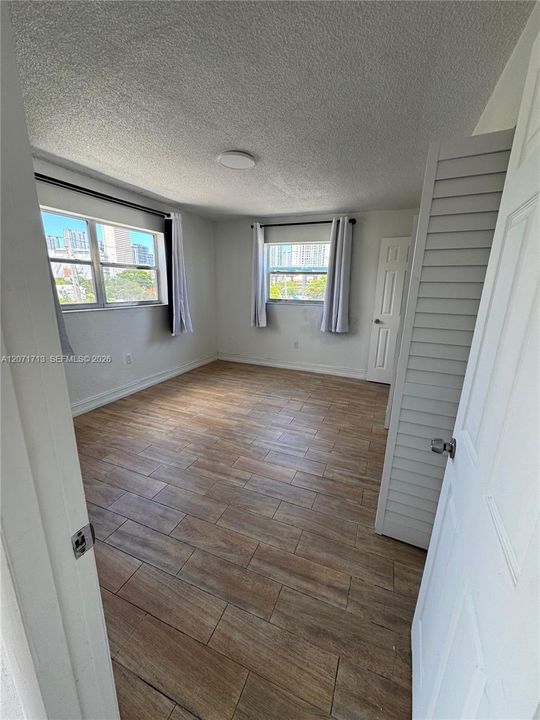 For Rent: $1,890 (1 beds, 1 baths, 658 Square Feet)