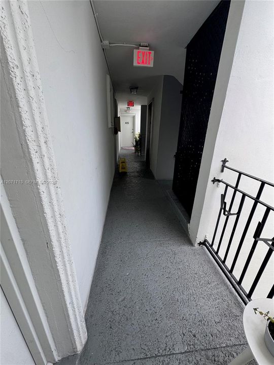 For Rent: $1,890 (1 beds, 1 baths, 658 Square Feet)