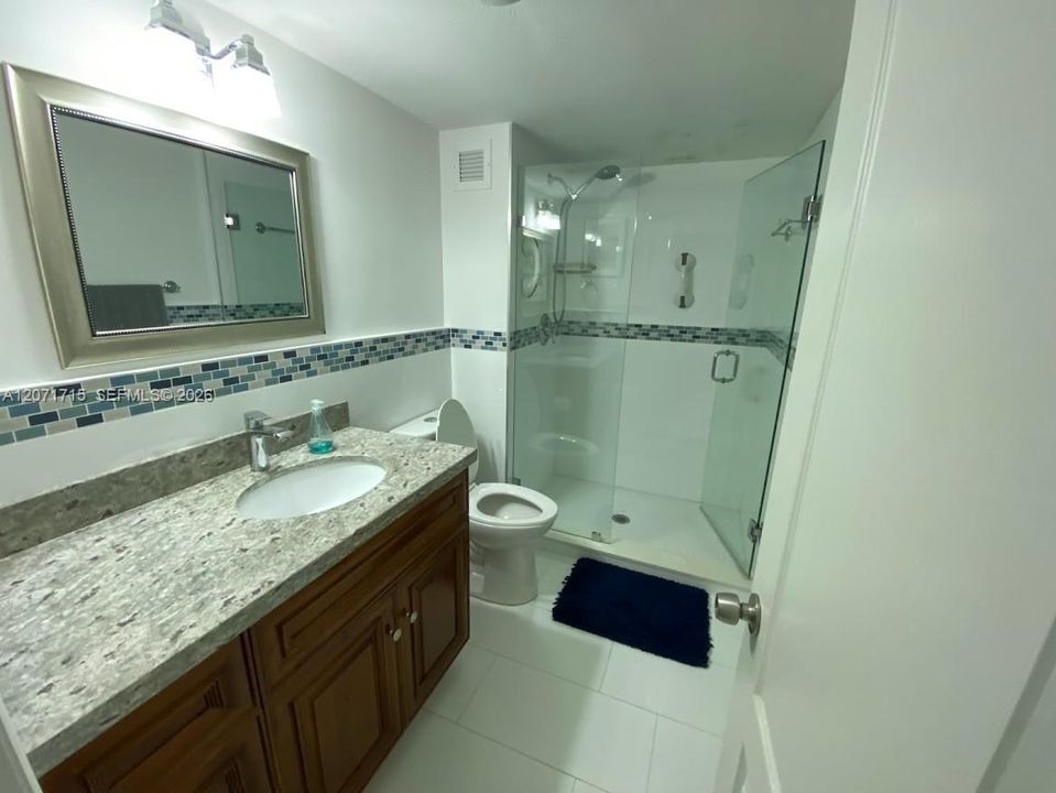 For Rent: $3,400 (2 beds, 2 baths, 1026 Square Feet)