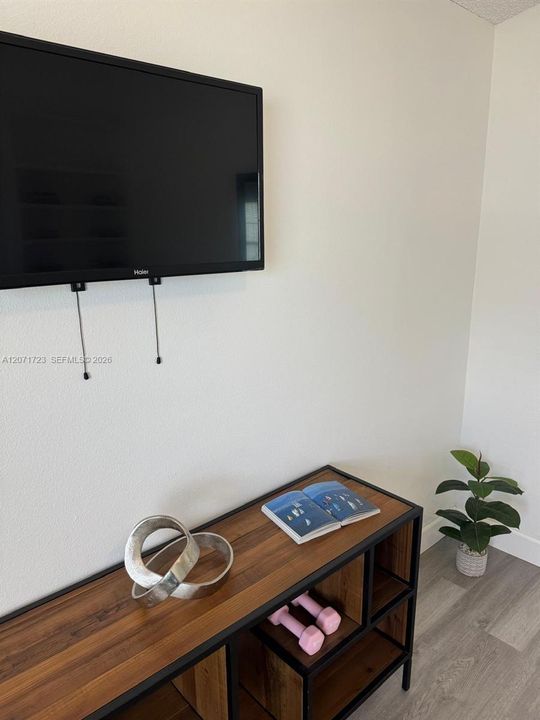 В аренду: $2,600 (4 спален, 2 ванн, 1659 Квадратных фут)