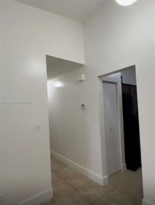 В аренду: $2,400 (2 спален, 1 ванн, 1466 Квадратных фут)