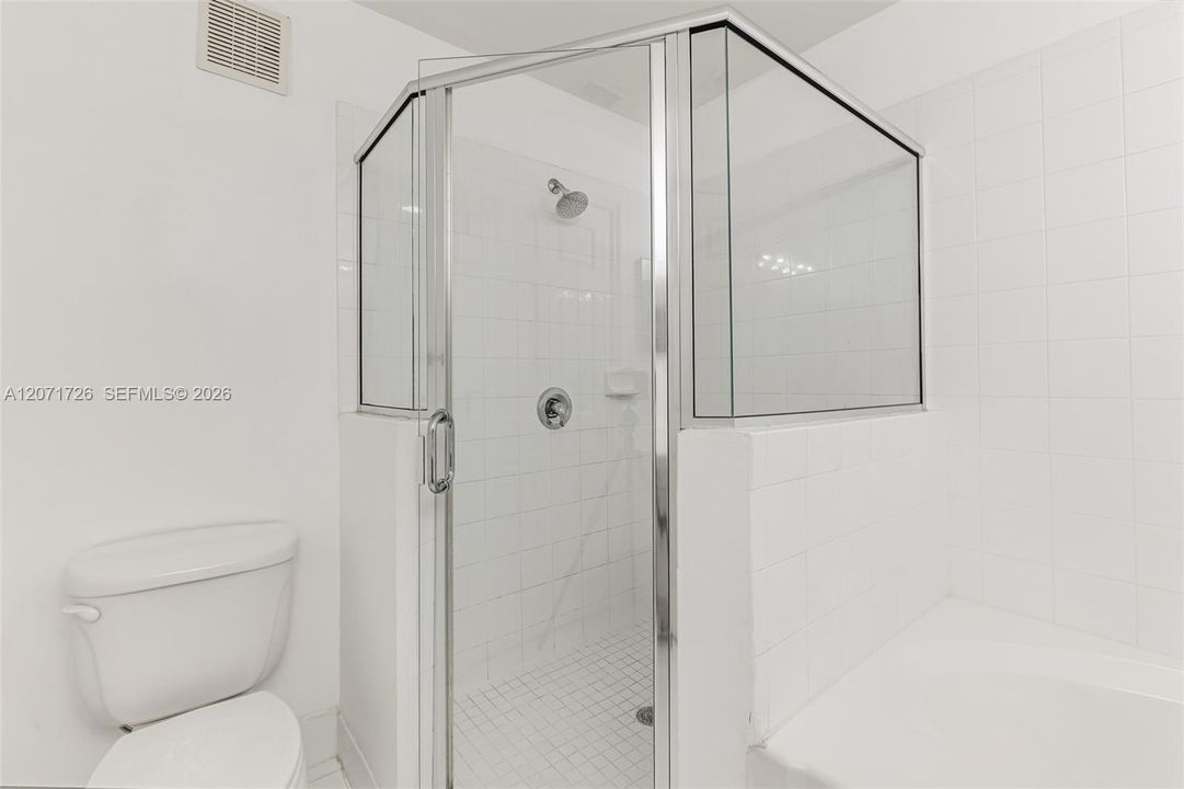 For Rent: $3,500 (2 beds, 2 baths, 1282 Square Feet)