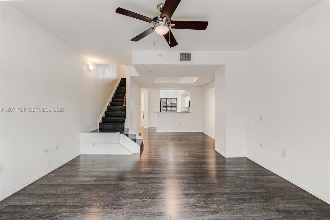 For Rent: $3,500 (2 beds, 2 baths, 1282 Square Feet)